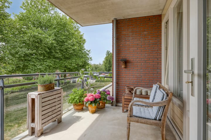 Foto 25 van Admiraal de Ruyterlaan 14-F