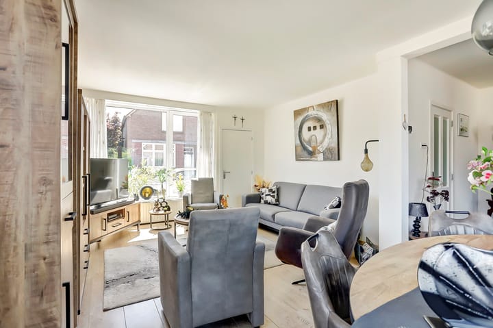 Foto 10 van van Lyndenstraat 7