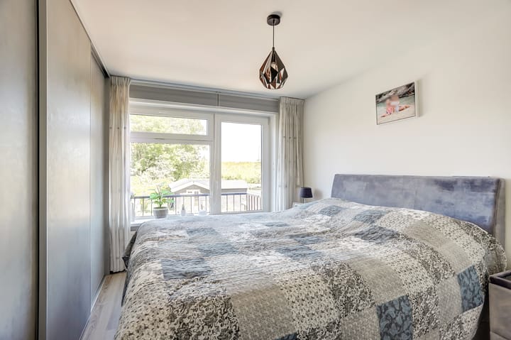 Foto 19 van van Lyndenstraat 7