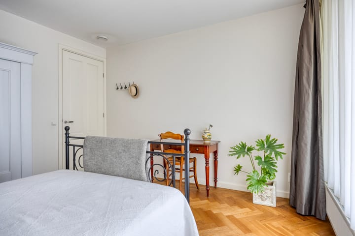 Foto 22 van Admiraal de Ruyterlaan 14-F