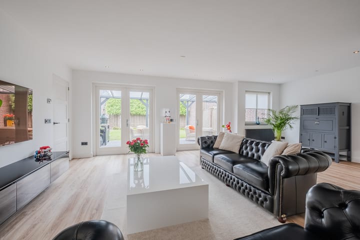 Foto 4 van Weegbree 62