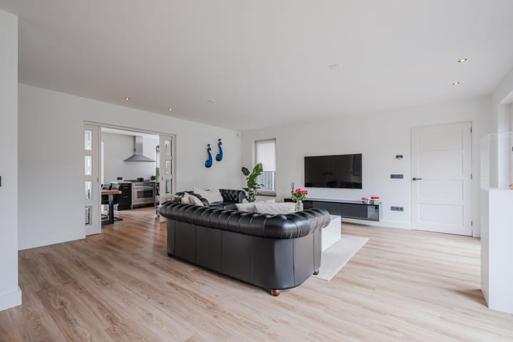 Foto 6 van Weegbree 62