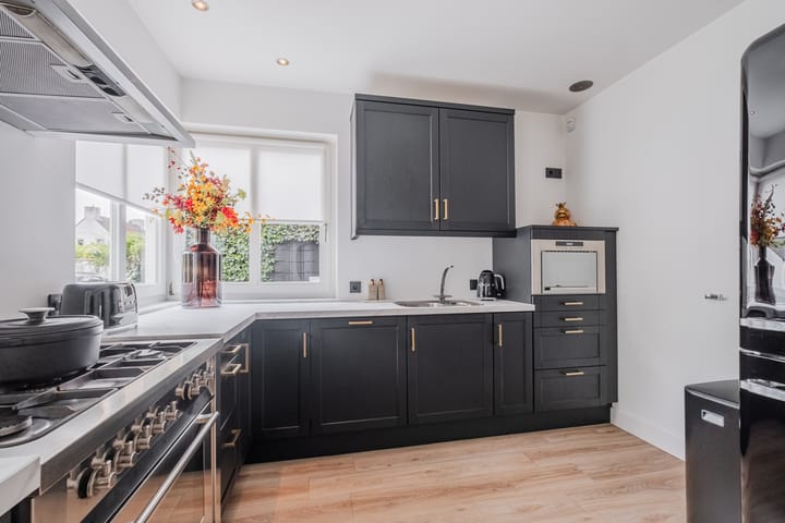 Foto 10 van Weegbree 62