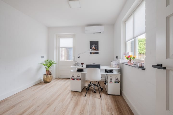 Foto 12 van Weegbree 62