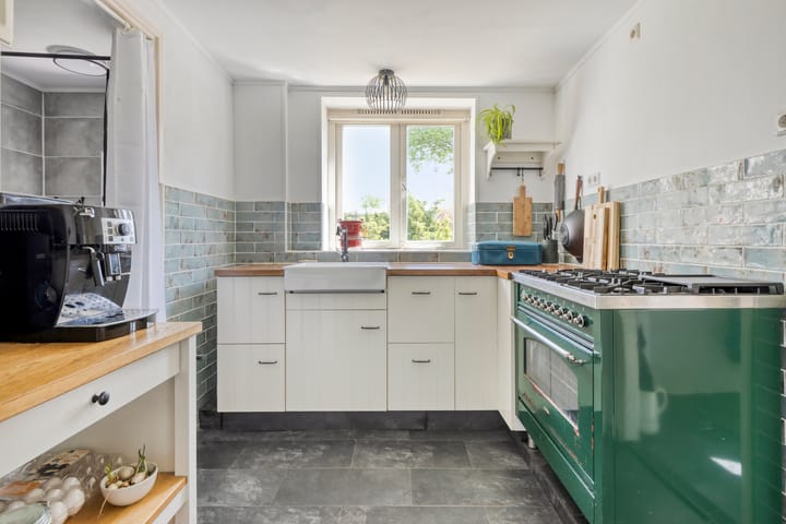 Foto 16 van Hovendsestraat 9