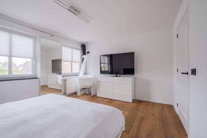 Foto 17 van Weegbree 62