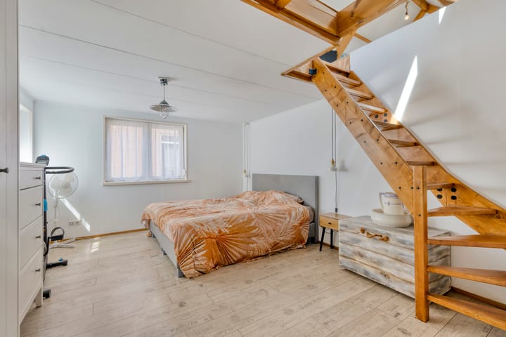 Foto 22 van Hovendsestraat 9