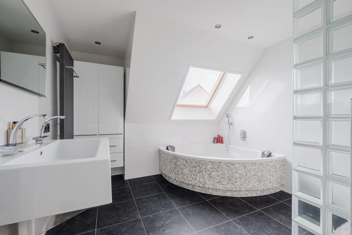 Foto 21 van Weegbree 62