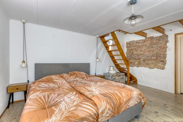 Foto 23 van Hovendsestraat 9