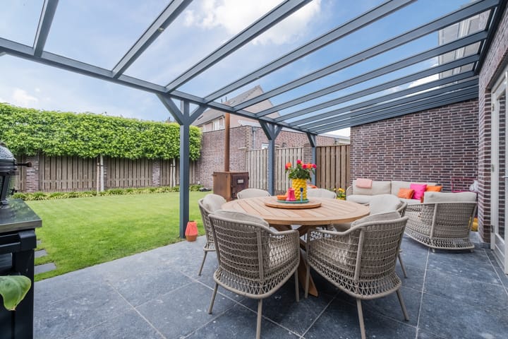 Foto 28 van Weegbree 62