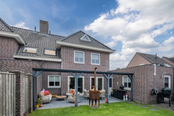 Foto 29 van Weegbree 62