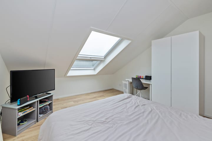 Foto 25 van Steunenbergerweg 18