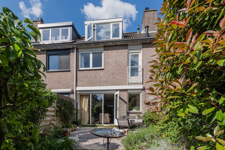 Foto 2 van Brederowende 9