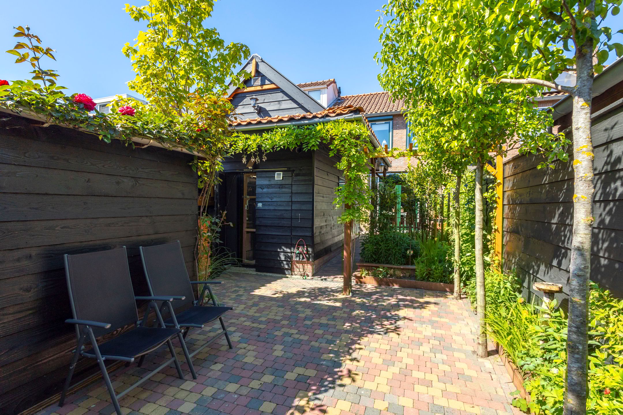 Photo 3 of Groen van Prinstererstraat 6