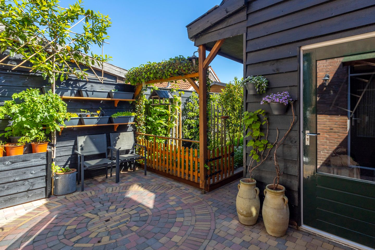 Photo 25 of Groen van Prinstererstraat 6