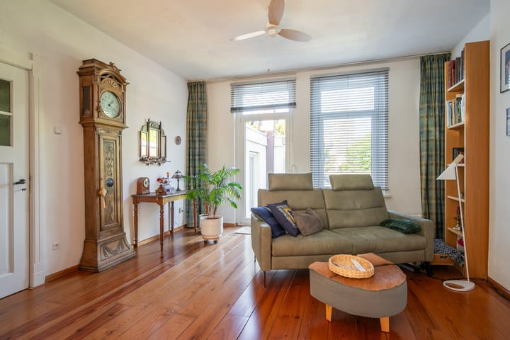 Foto 7 van Benzenraderweg 20