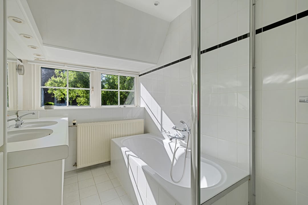 Foto 28 van Lindenlaan 1