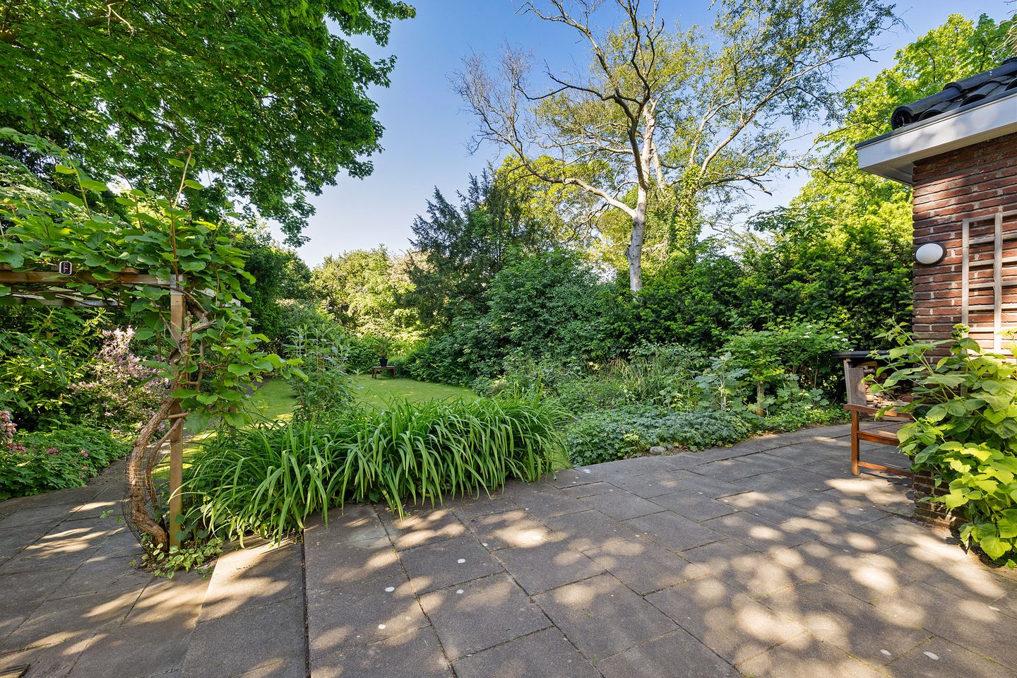 Foto 40 van Lindenlaan 1