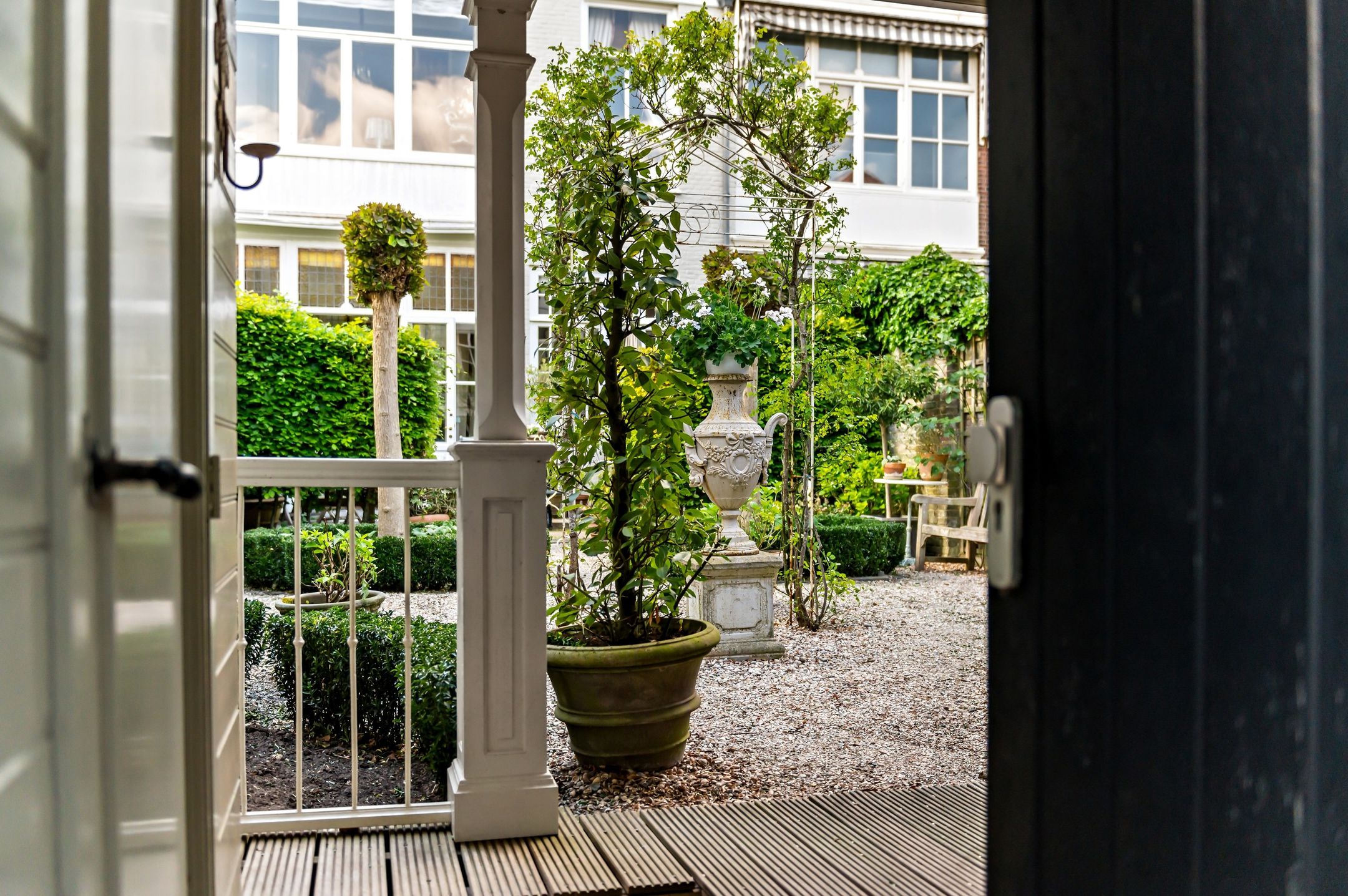 Foto 27 van Riouwstraat 161