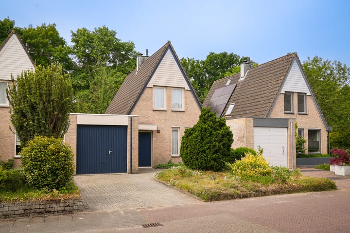 Foto 1 van Van Beethovenstraat 42