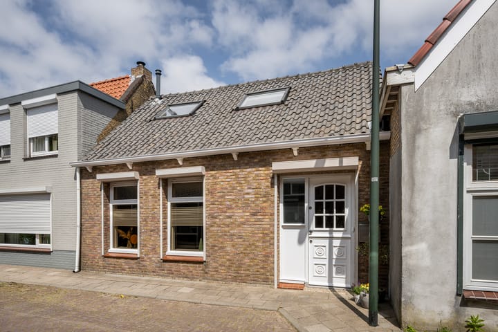 Photo 9 of Molendijk 46