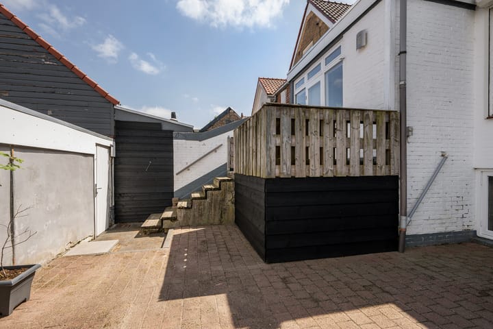 Photo 32 of Molendijk 46