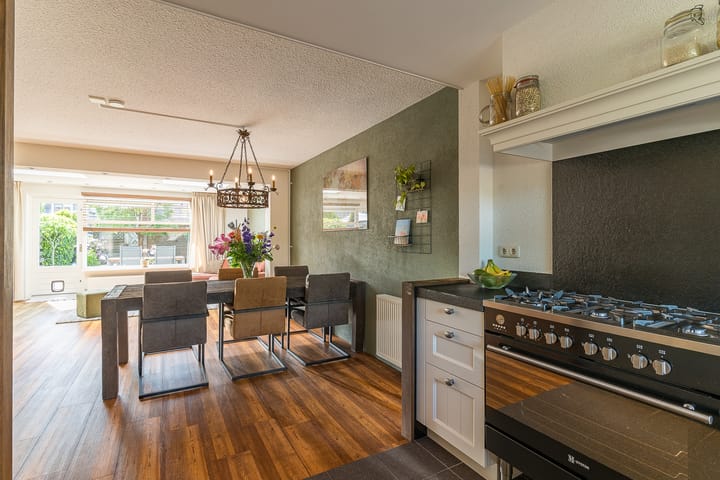 Photo 21 of Weidevogellaan 63