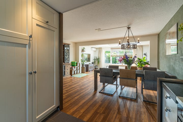 Photo 22 of Weidevogellaan 63