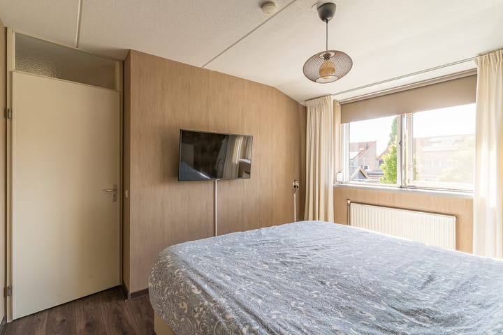 Photo 25 of Weidevogellaan 63