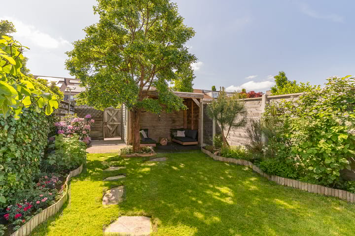 Photo 41 of Weidevogellaan 63