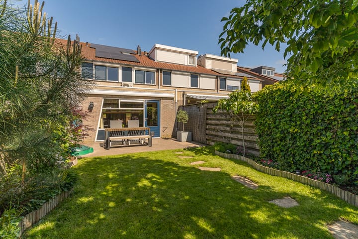 Photo 46 of Weidevogellaan 63