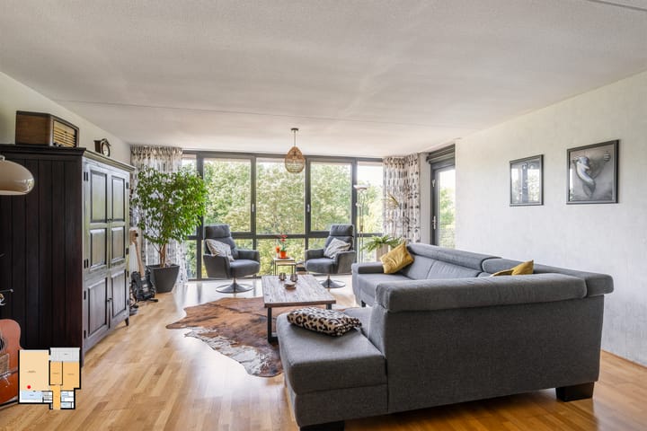 Photo 2 of Frank van Borselenstraat 29-B