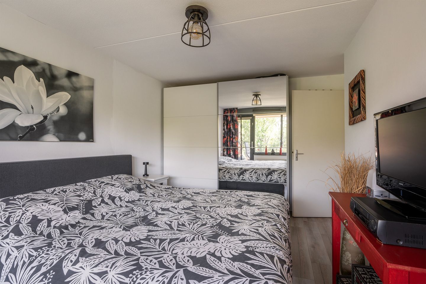 Photo 19 of Frank van Borselenstraat 29-B