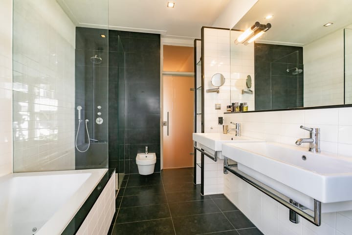 Foto 35 van Nicolaas Witsenkade 13-H