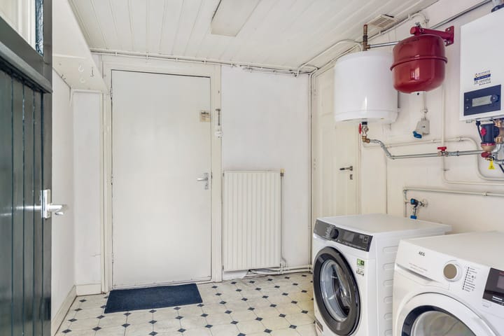 Photo 16 of Mr. P.J. Troelstraweg 30