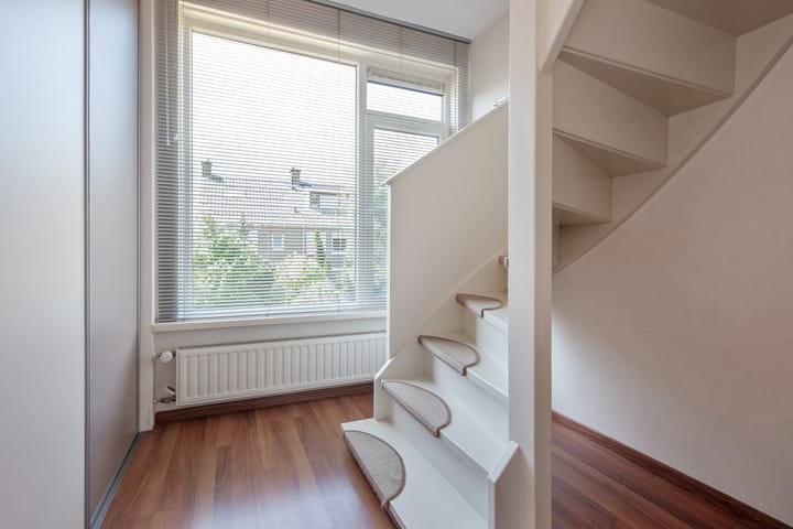 Foto 24 van van Hardenbroeklaan 51