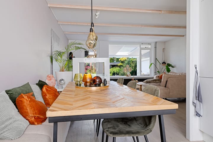 Photo 11 of Delving 68