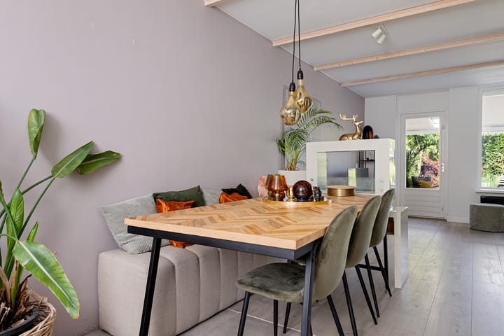 Photo 12 of Delving 68