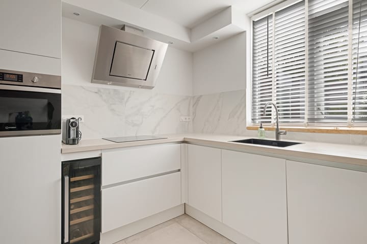 Photo 13 of Delving 68