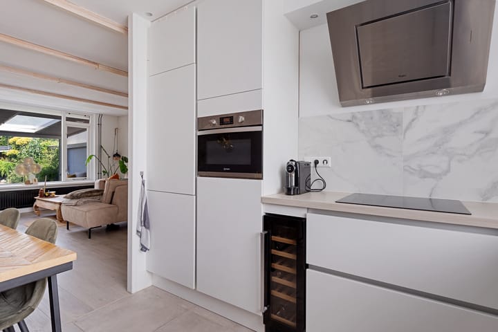 Photo 15 of Delving 68