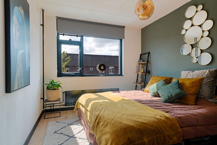 Photo 19 of Delving 68