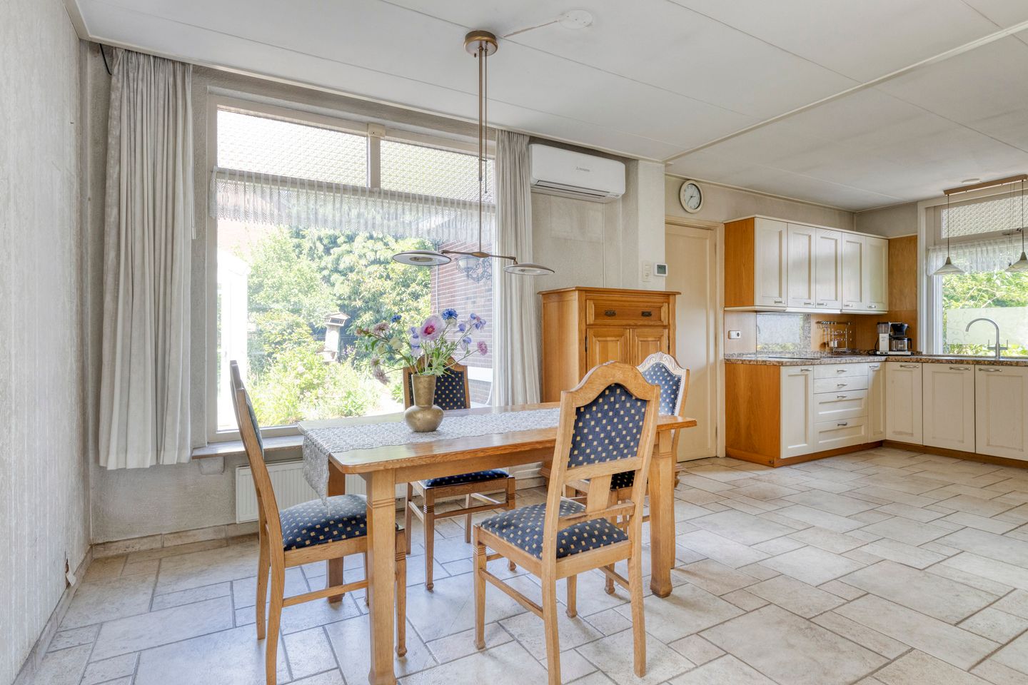 Foto 14 van Castorweg 257