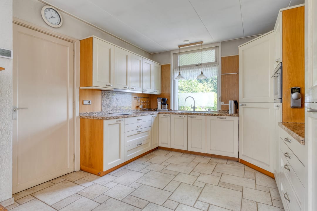 Foto 16 van Castorweg 257