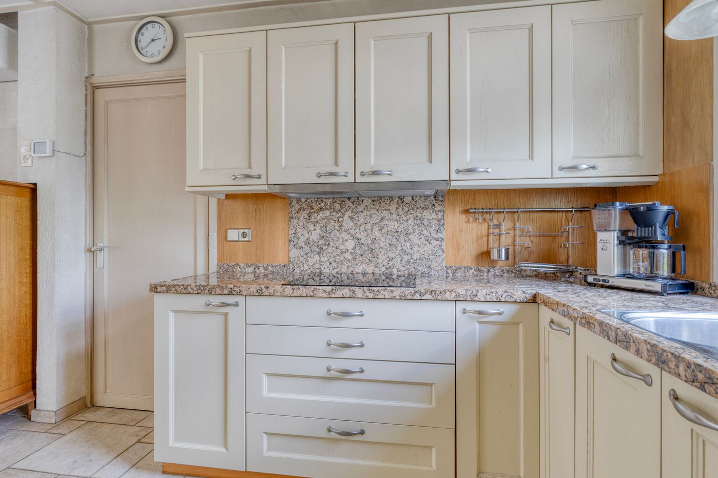 Foto 19 van Castorweg 257