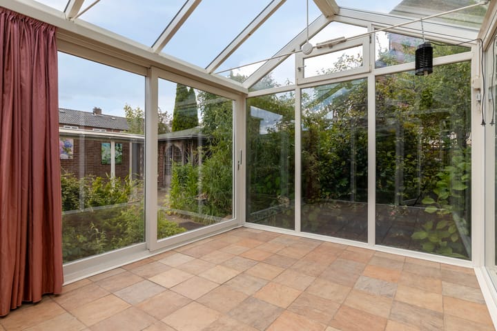 Foto 39 van Castorweg 257