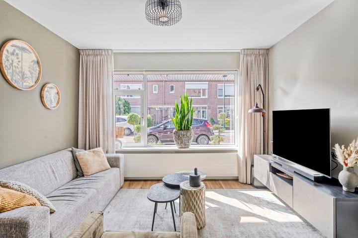 Foto 2 van C.L. Bressersstraat 16