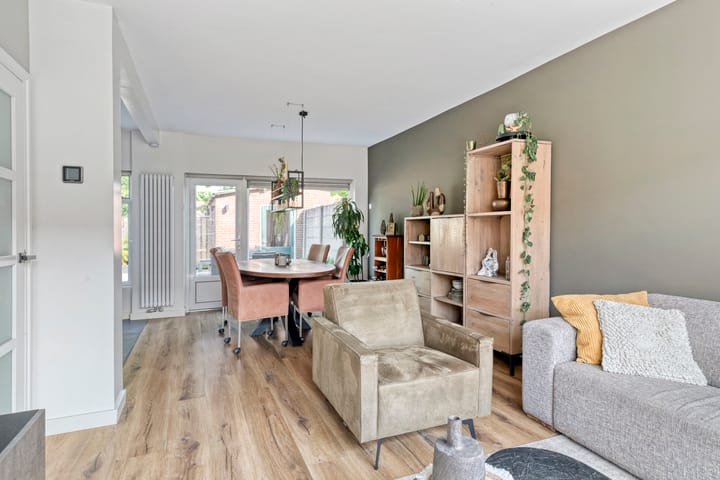 Photo 9 of C.L. Bressersstraat 16