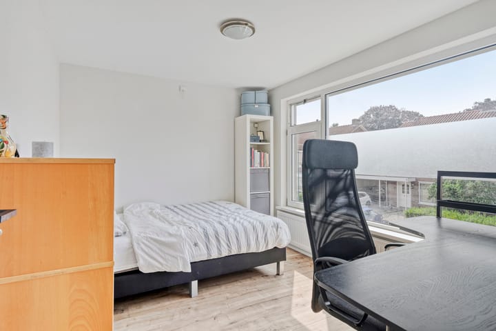 Photo 18 of C.L. Bressersstraat 16