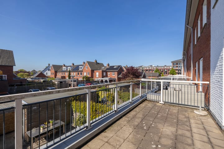 Photo 20 of Fossa 11