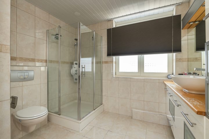 Photo 21 of Fossa 11